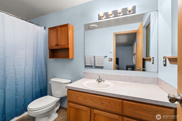 220 E Moore Lane, Shelton, WA 98584