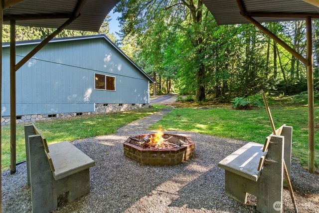 220 E Moore Lane, Shelton, WA 98584