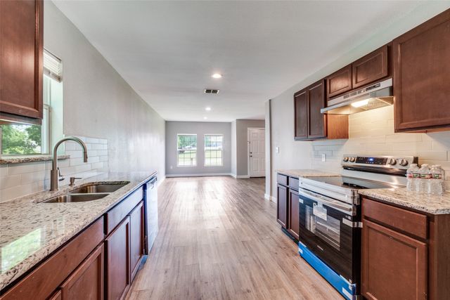 6437 Leana Avenue, Dallas, TX 75241