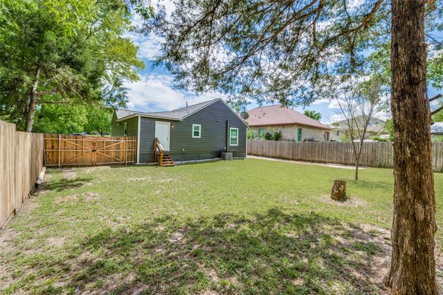 6437 Leana Avenue, Dallas, TX 75241