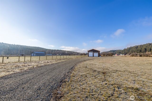 130 Sunny Meadow Drive, Cle Elum, WA 98922
