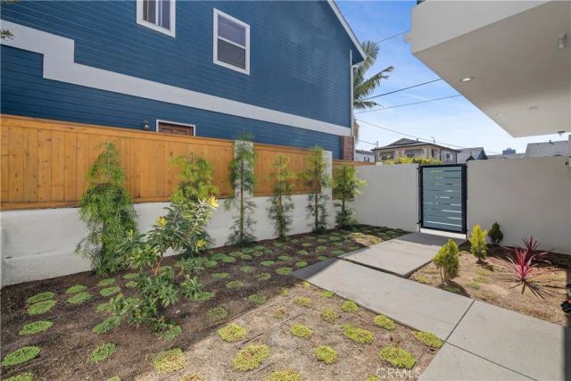 1708 Blossom Lane, Redondo Beach, CA 90278