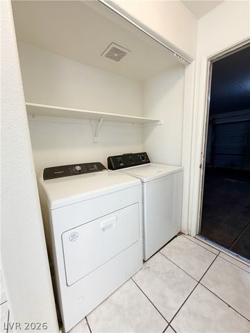 593 Old West Court, Las Vegas, NV 89110