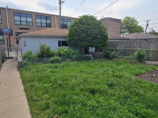 2823 N 76th Court, Elmwood Park, IL 60707