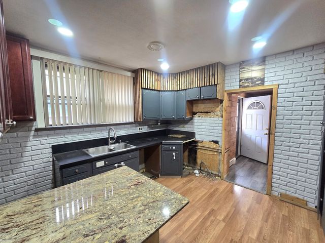 2823 N 76th Court, Elmwood Park, IL 60707