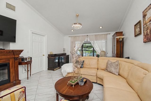 9708 Erica Court, Boca Raton, FL 33496