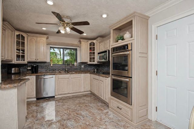 9708 Erica Court, Boca Raton, FL 33496