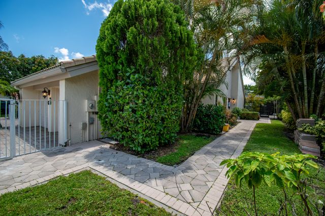 9708 Erica Court, Boca Raton, FL 33496