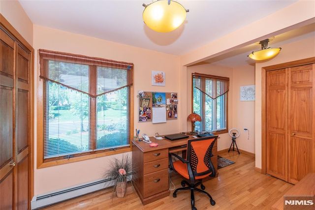 13 Fox Run, North Caldwell, NJ 07006