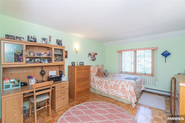 13 Fox Run, North Caldwell, NJ 07006