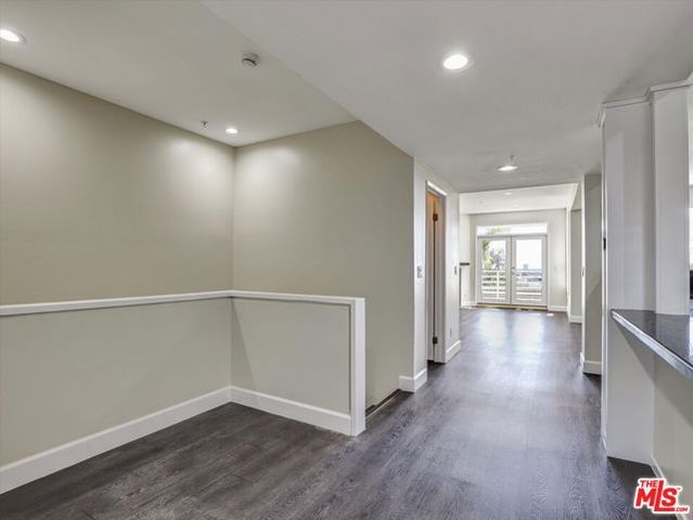 2604 E 20th Street 205E, Signal Hill, CA 90755