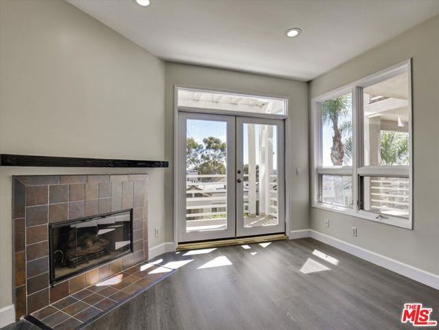 2604 E 20th Street 205E, Signal Hill, CA 90755