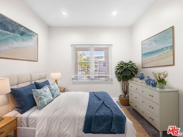 2604 E 20th Street 205E, Signal Hill, CA 90755