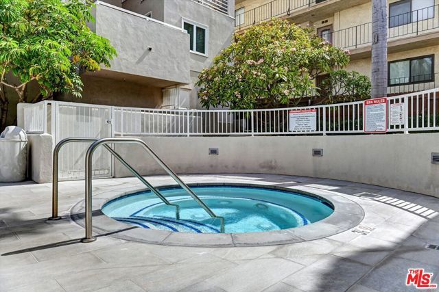 2604 E 20th Street 205E, Signal Hill, CA 90755