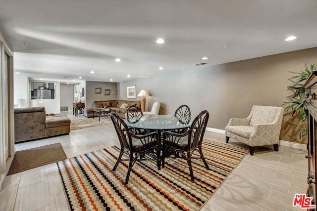 2604 E 20th Street 205E, Signal Hill, CA 90755