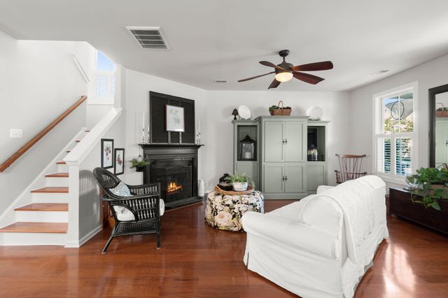 103 Scrapbook Lane, Summerville, SC 29483