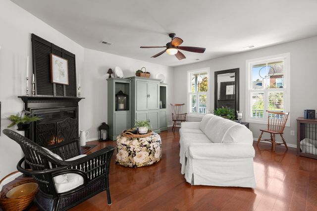 103 Scrapbook Lane, Summerville, SC 29483