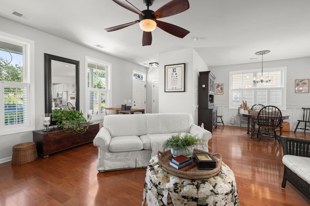 103 Scrapbook Lane, Summerville, SC 29483