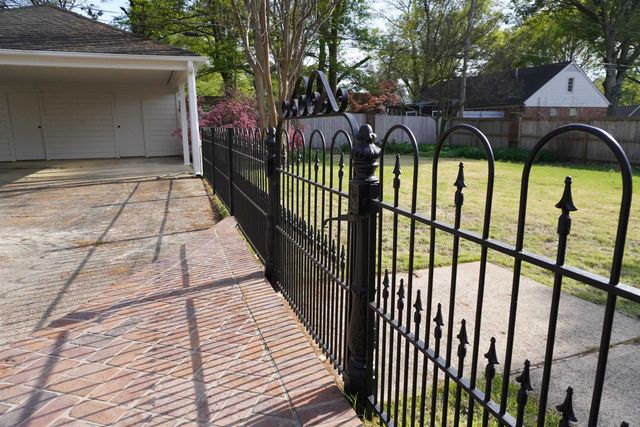 5483 BRANTFORD RD, Memphis, TN 38120