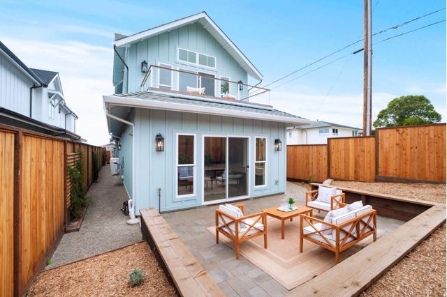 200 Columbus Street, El Granada, CA 94018