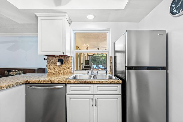 1110 SW 9th Avenue, Boca Raton, FL 33486