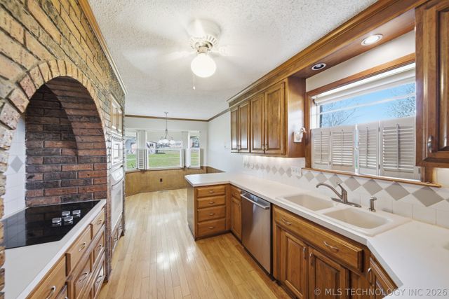 9160 N 153rd East Avenue, Owasso, OK 74055