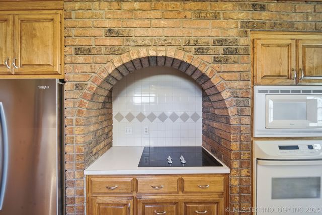 9160 N 153rd East Avenue, Owasso, OK 74055