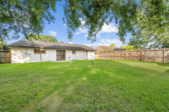 12203 Ryewater Drive, Houston, TX 77089