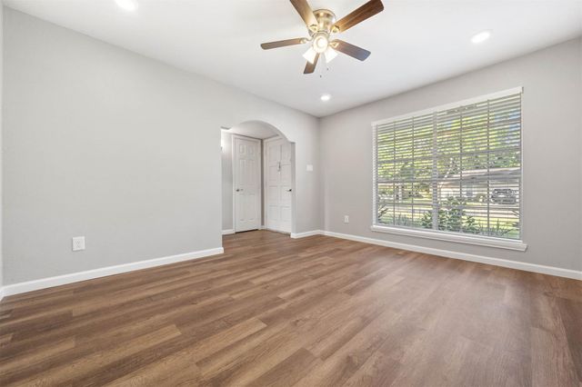 12203 Ryewater Drive, Houston, TX 77089