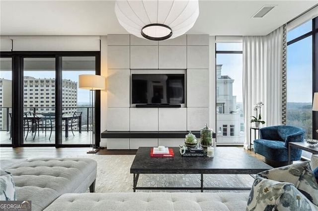 2520 Peachtree Road W 1203, Atlanta, GA 30305