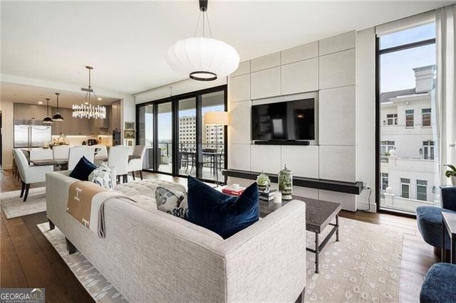 2520 Peachtree Road W 1203, Atlanta, GA 30305