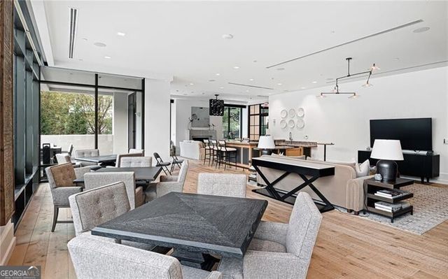 2520 Peachtree Road W 1203, Atlanta, GA 30305