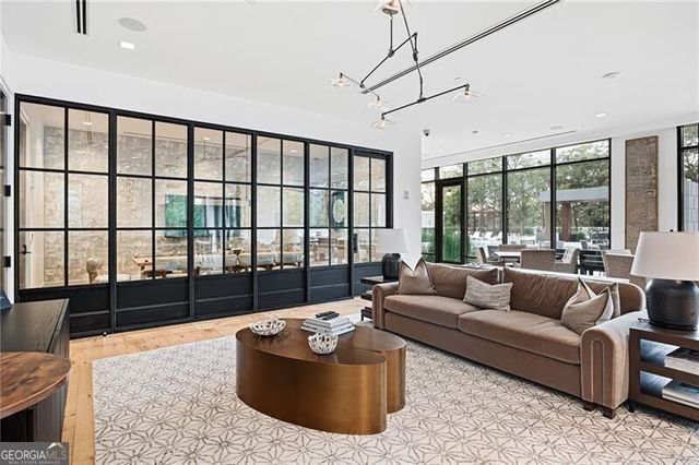 2520 Peachtree Road W 1203, Atlanta, GA 30305