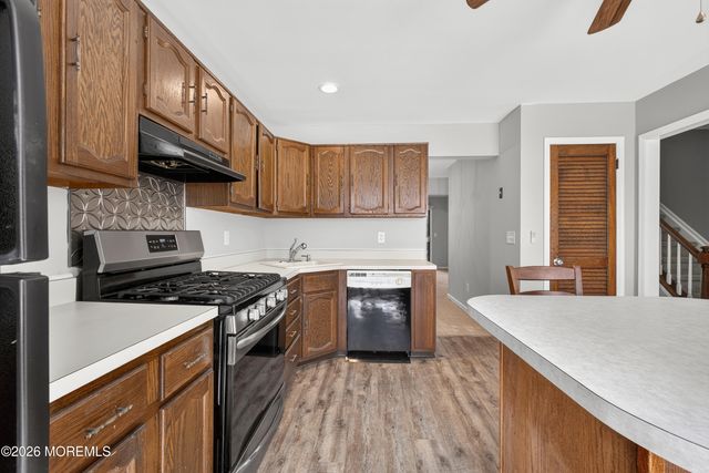 405 Bent Trail 1152, Toms River, NJ 08753