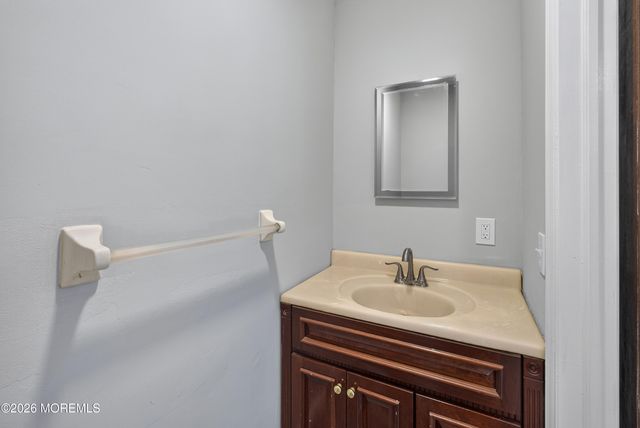 405 Bent Trail 1152, Toms River, NJ 08753