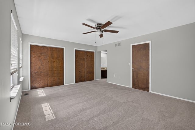 405 Bent Trail 1152, Toms River, NJ 08753