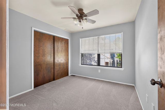 405 Bent Trail 1152, Toms River, NJ 08753
