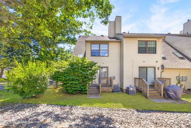 405 Bent Trail 1152, Toms River, NJ 08753