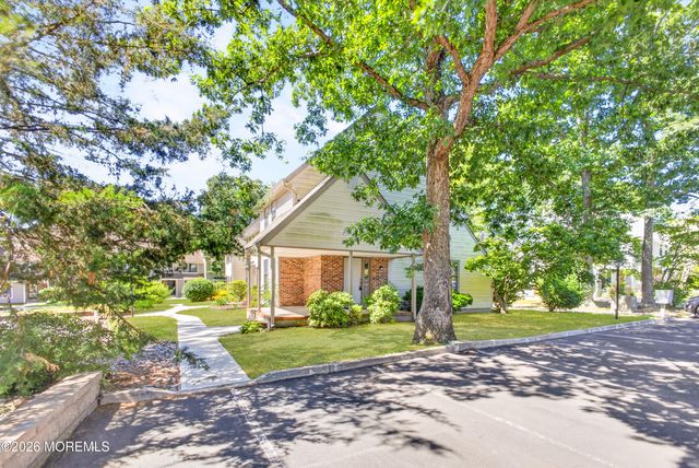 405 Bent Trail 1152, Toms River, NJ 08753