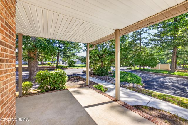 405 Bent Trail 1152, Toms River, NJ 08753