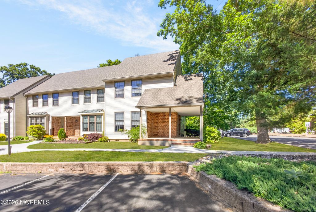 405 Bent Trail 1152, Toms River, NJ 08753