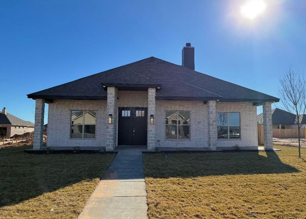 107 BULLRUSH Drive, Canyon, TX 79015