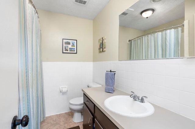803 LAMMERMOOR DR, Staunton, VA 24401