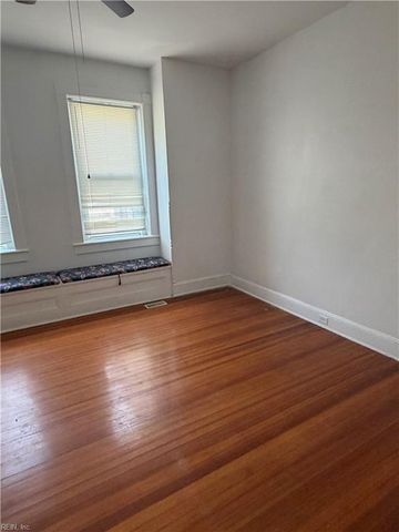 511 Hampton Pl Apt A, Portsmouth, VA 23704