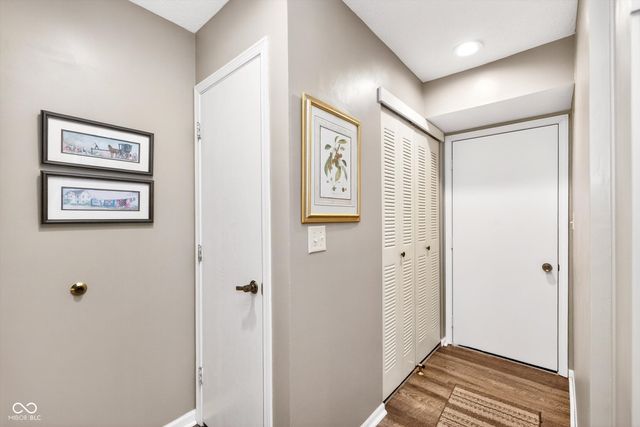 1136 Paradise Way N UNIT B, Greenwood, IN 46143