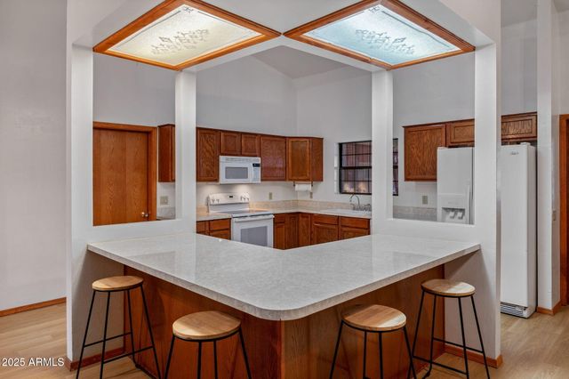 2202 FOREST PARK Drive, Overgaard, AZ 85933