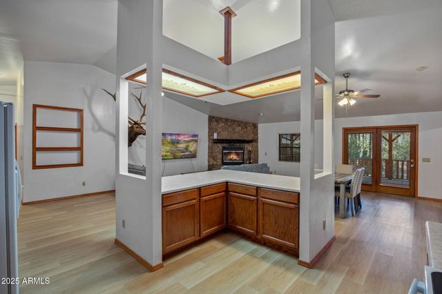 2202 FOREST PARK Drive, Overgaard, AZ 85933