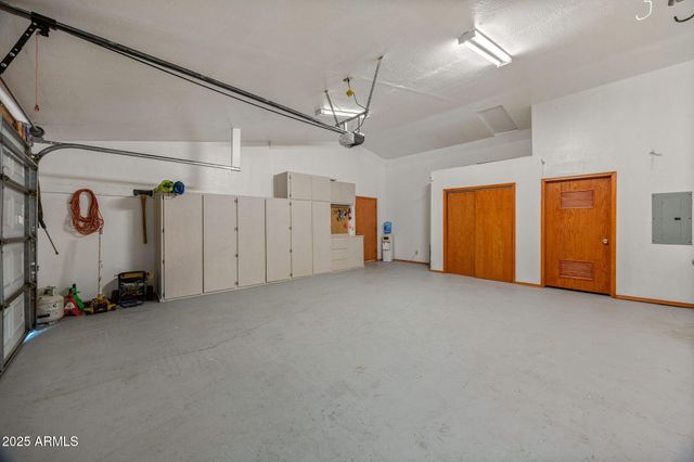 2202 FOREST PARK Drive, Overgaard, AZ 85933