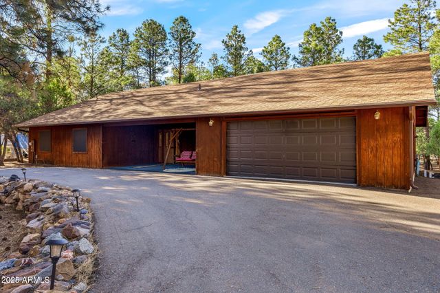 2202 FOREST PARK Drive, Overgaard, AZ 85933