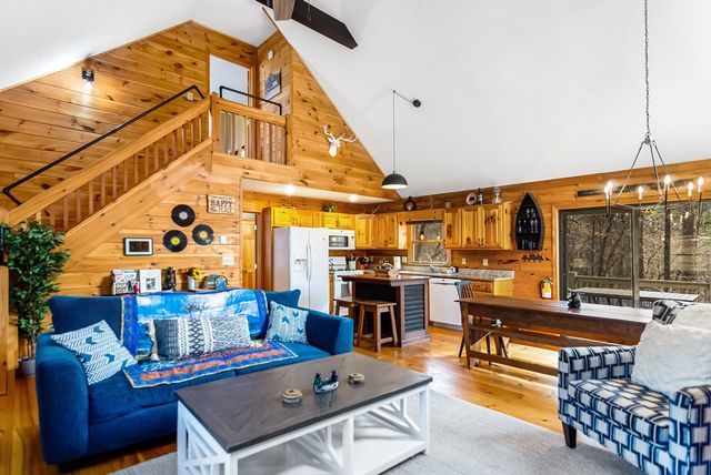 174 Seneca Way, Ellijay, GA 30540